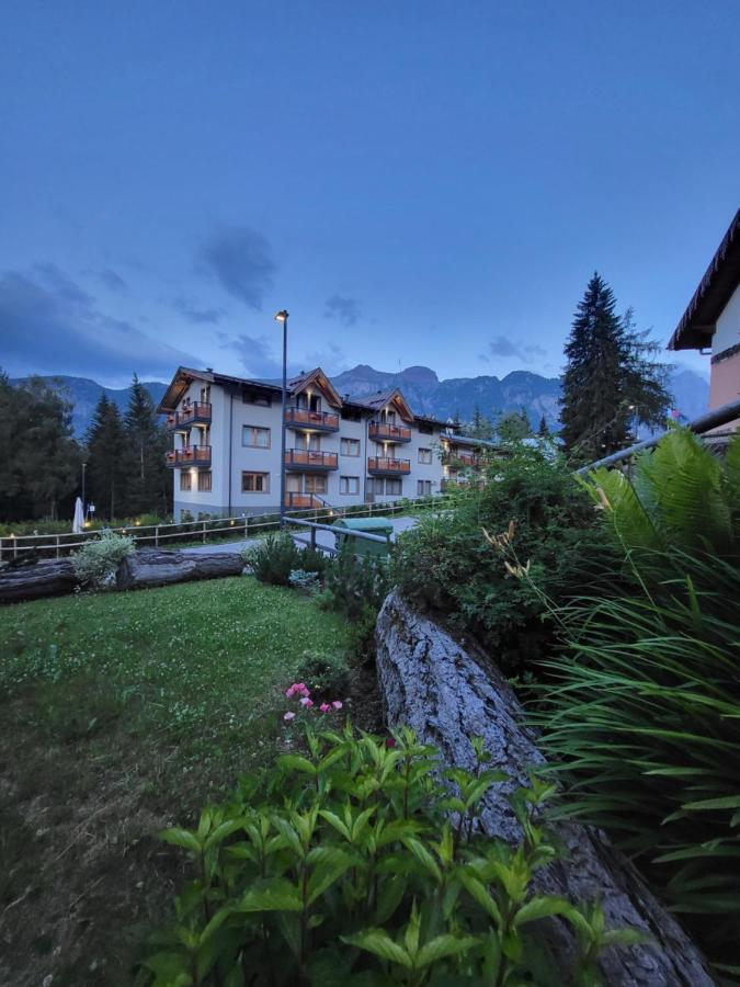 Hotel Fantelli Folgarida Luaran gambar