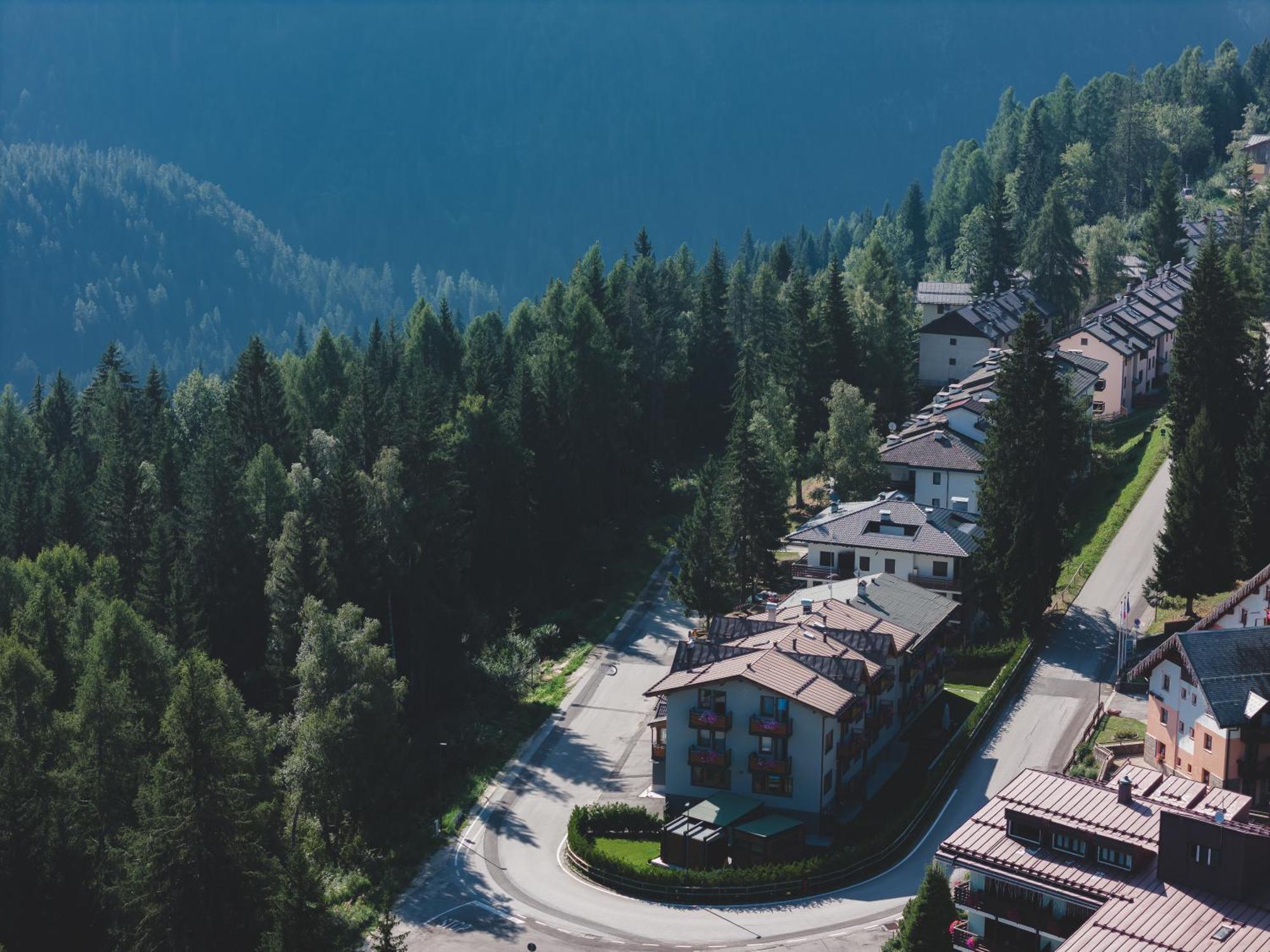 Hotel Fantelli Folgarida Luaran gambar